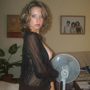 Licsandra 26 ani Botosani - Anunturi sex - Femei singure sau casatorite in cautare de sex