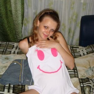 Camelia_dulce - O fata din dorohoi - Caut femeie din plopeni pentru sex